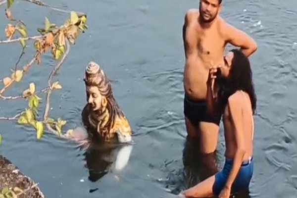Chandil: चांडिल डैम में मिली प्राचीन शिव मूर्ति, राजा विक्रमादित्य काल के होने की संभावना