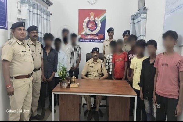 Kharagpur: आरपीएफ की सतर्कता से बचाए गए छह नाबालिग, चार तस्कर गिरफ्तार
