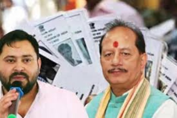 Bihar Elections: तेजस्वी-विजय सिन्हा आज करेंगे नामांकन, तेजप्रताप ने टाला – अनंत सिंह ने बांटे सवा लाख गुलाब जामुन