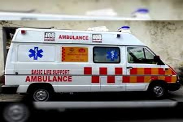 Jamshedpur: धालभूमगढ़ स्वास्थ्य केंद्र में मरीज को नहीं मिला एंबुलेंस, उपायुक्त ने दिए कड़ी कार्रवाई के निर्देश