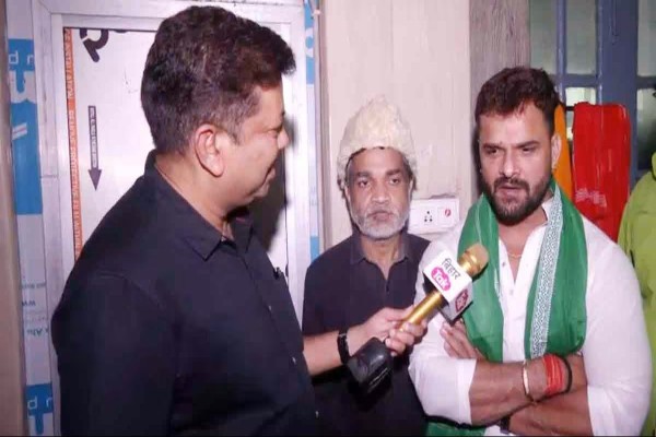 Bihar Elections: राम मंदिर पर बयान से घिरे खेसारी लाल यादव, संत समाज ने किया कड़ा विरोध