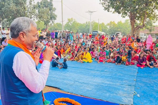 Ghatsila : घाटशिला की जनता अब परिवर्तन के मूड में, हेमंत सरकार आदिवासी विरोधी – बाबूलाल मरांडी