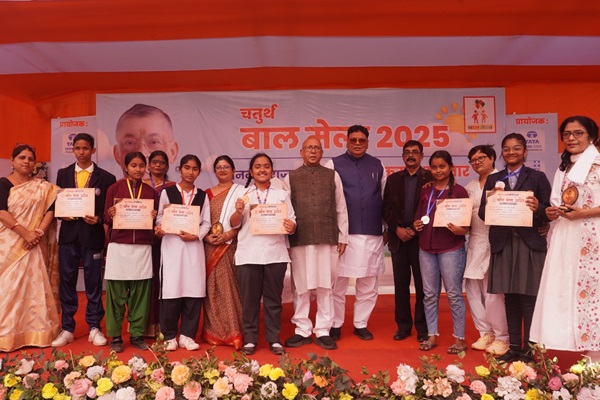 Jamshedpur : चतुर्थ बालमेला 2025 में डिजिटल युग और सोशल मीडिया पर बच्चों का मंथन