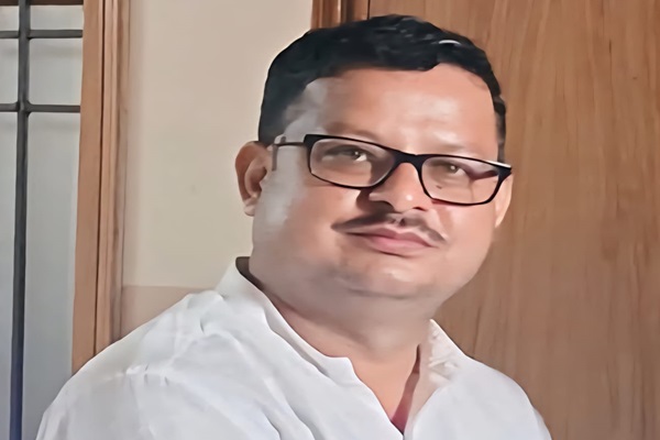 Jamshedpur : जमशेदपुर पश्चिम में अपराध और अव्यवस्था से बीता पूरा वर्ष: विकास सिंह ने विधायक पर लगाए गंभीर आरोप