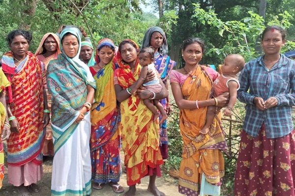 Potka : आंगनबाड़ी केंद्र में भ्रष्टाचार का आरोप, गर्भवती और बच्चों को नहीं मिल रहा नियमानुसार पोषाहार