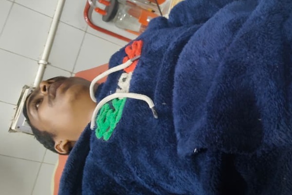 Seraikela : सरायकेला में सड़क हादसा : अज्ञात वाहन की टक्कर से 19 वर्षीय युवक की मौत, दोस्त गंभीर घायल