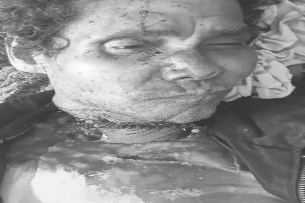 Saraikela: 57 वर्षीय व्यक्ति की मासूम विकलांग बेटी के सामने गला रेत कर हत्या, मां फरार