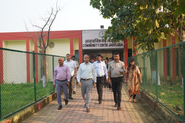 घाटशिला उपचुनाव: वोटिंग में 5 दिन शेष, मतदान केंद्रों का DEO ने किया निरीक्षण