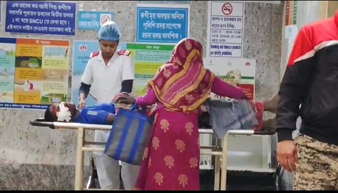 Jhargram: झाड़ग्राम में फुटबॉल खेलते समय युवक की अचानक मौत, डॉक्टरों ने खेलने से किया था मना