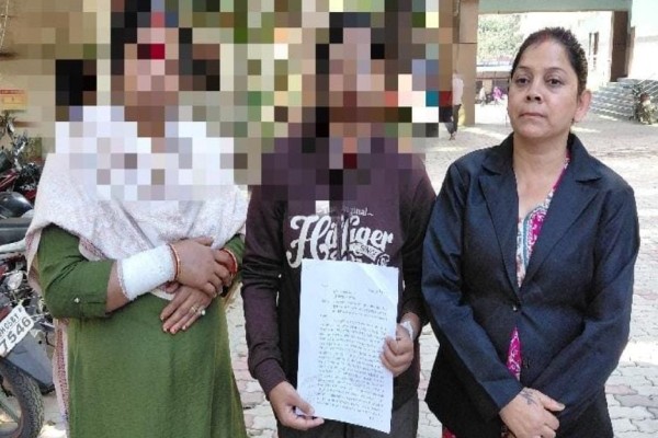 Jamshedpur: छेड़खानी का विरोध करने पर मारपीट मामले में पीड़िता ने सिटी SP से लगाई न्याय की गुहार