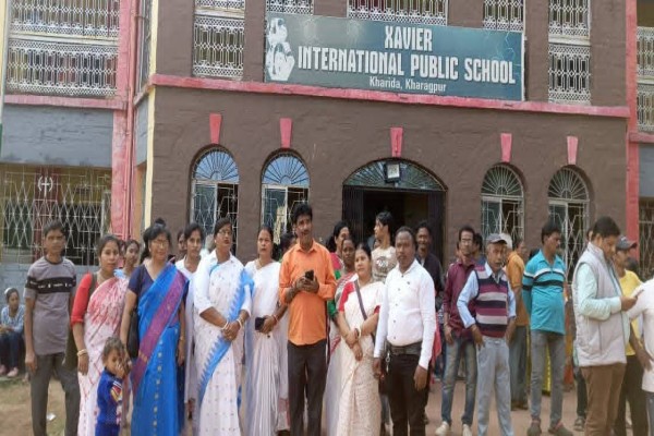 Kharagpur: नाराज कार्यकर्ता ‘साइलेंट तृणमूल’ में एकजुट, स्थानीय नेतृत्व ने किया अस्तित्व से इनकार