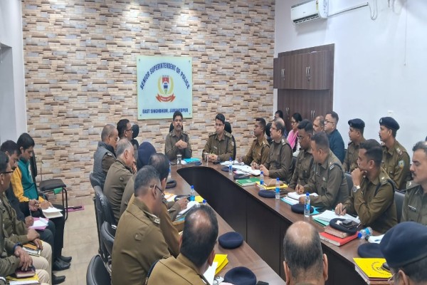 Jamshedpur: जमशेदपुर में अपराध नियंत्रण अभियान तेज़, SSP ने थानेदारों को दिए सख्त निर्देश
