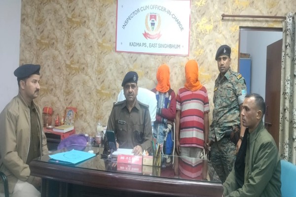 Jamshedpur: जमशेदपुर में चोरी की गाड़ियों का पर्दाफाश, दो आरोपी भेजे गए जेल 