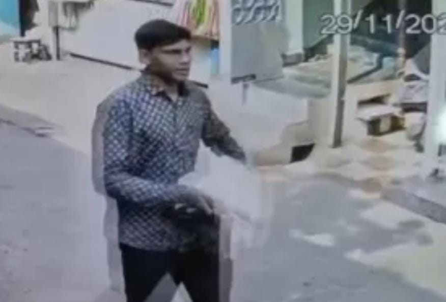 Jamshedpur: जुगसलाई जेम्स हाउस से 12 लाख के चोरी का मामला सुलझा, पुलिस ने फरार आरोपी को दबोचा