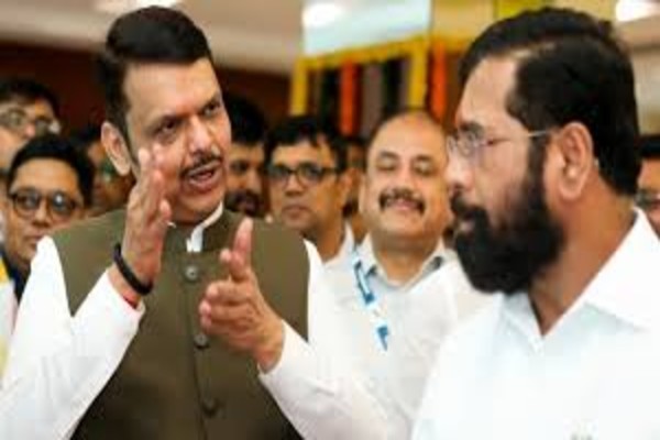 Maharashtra: बीएमसी चुनाव से पहले महायुति में बढ़ा तनाव, शिवसेना मंत्रियों ने कैबिनेट से बनाई दूरी