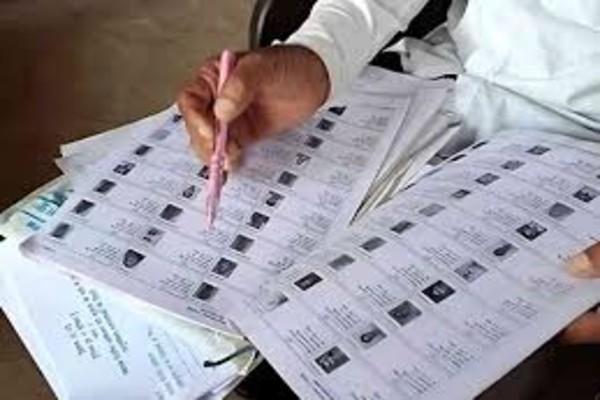 Bihar Elections: पहले चरण में 42.31% औसत मतदान, पटना और बांकीपुर में मतदान धीमा, लखीसराय-बेगूसराय में उत्साह