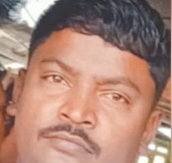 Chandil : चांडिल में कुख्यात अपराधकर्मी विजय तिर्की की गोली मारकर हत्या, चिल्लगु गांव में मुर्गा पाड़ा के दौरान घात लगाए अपराधियों ने दिया घटना को अंजाम 