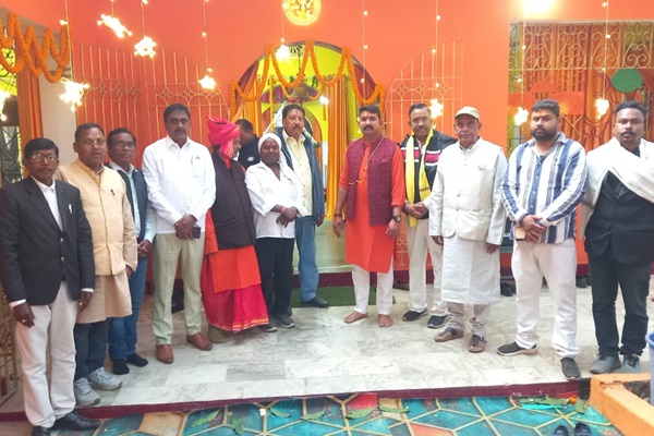 Jamshedpur : श्री श्री चंद्र मौलेश्वर कचहरी बाबा का स्थापना उत्सव धूमधाम से मनाया गया