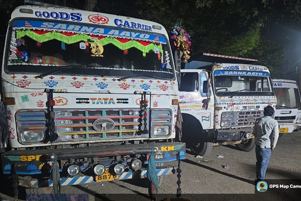 Jamshedpur : पूर्वी सिंहभूम में अवैध खनन के खिलाफ टास्क फोर्स ने जब्त किए 4 वाहन, 4 अभियुक्त गिरफ्तार