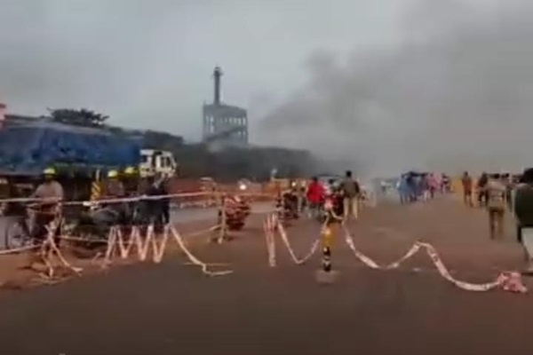 Kharagpur : खड़गपुर शिल्पांचल में चार भीषण विस्फोट, इलाके में मचा हड़कंप