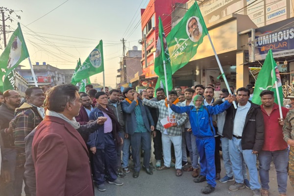 Seraikela : पेसा कानून की ऐतिहासिक मंजूरी पर झामुमो का भव्य धन्यवाद कार्यक्रम, सरायकेला में उत्सव का माहौल