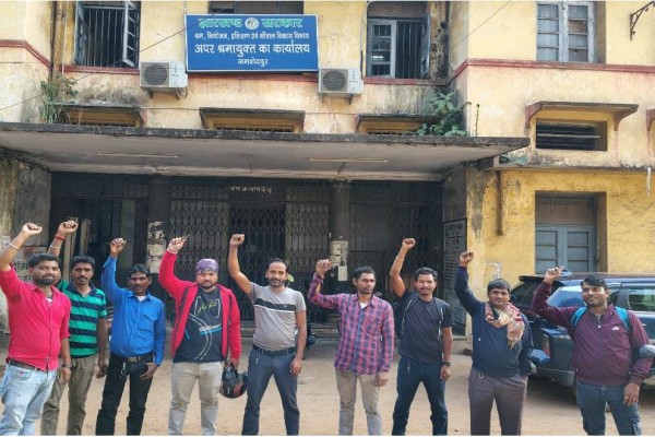 Gamharia: कांड्रा में मजदूर नेता पर जानलेवा हमला, प्राथमिकी दर्ज