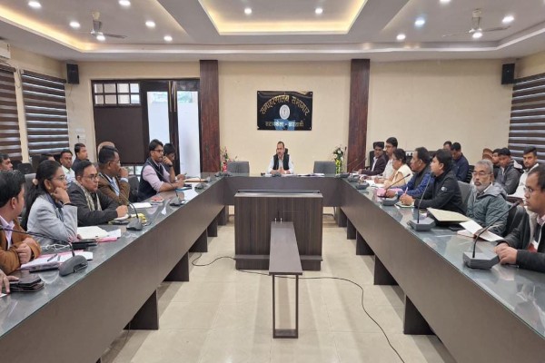 Saraikela: समय पर राशन और पारदर्शिता पर फोकस, उपायुक्त ने की आपूर्ति योजनाओं की समीक्षा