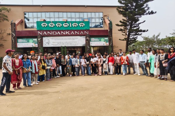 Potka: रंभा कॉलेज के छात्रों की पुरी–भुवनेश्वर शैक्षणिक यात्रा, पढ़ाई के साथ संस्कृति और प्रकृति से हुआ सीधा संवाद