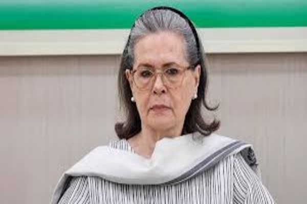 नागरिकता मिलने से पहले मतदाता सूची में नाम दर्ज होने के आरोप, सोनिया गांधी और दिल्ली पुलिस को नोटिस