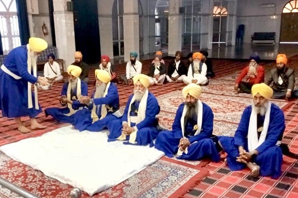 Jamshedpur : जमशेदपुर में दशमेश प्रकाश पर्व पर 22 श्रद्धालुओं ने ग्रहण की अमृत दीक्षा