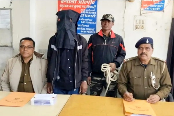 Jamshedpur : कपाली में अवैध हथियार के साथ युवक गिरफ्तार, पुलिस की सख्त कार्रवाई से मचा हड़कंप