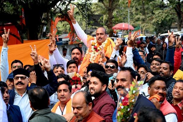 Jamshedpur : भाजपा जमशेदपुर महानगर के जिलाध्यक्ष बने संजीव सिन्हा