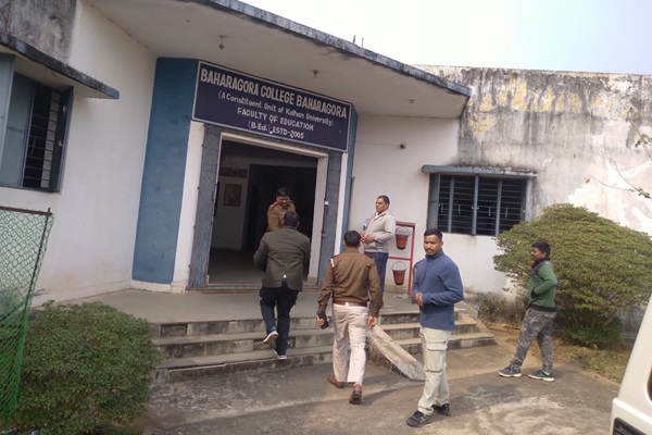 Baharagoda : बहरागोड़ा महाविद्यालय में सेंधमारी की कोशिश, रिकॉर्ड रूम का ताला टूटा