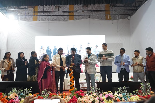 Jamshedpur : सिदगोड़ा में बाल विवाह मुक्त झारखंड अभियान को लेकर जिला स्तरीय कार्यशाला आयोजित