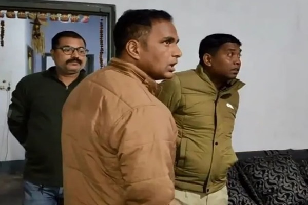 Gamharia : गम्हरिया में बेटे ने की पिता की बेरहमी से हत्या, इलाके में दहशत का माहौल