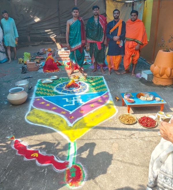 Baharagoda : भूतेश्वर महादेव मंदिर में प्रथम श्री चंडी महायज्ञ संपन्न, उमड़ा आस्था का जनसैलाब