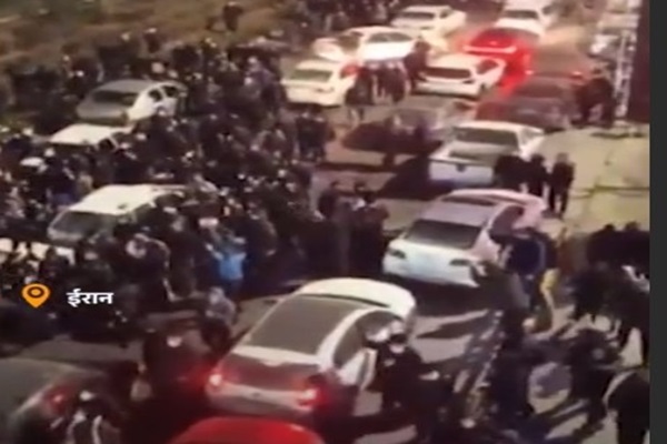 Iran : ईरान में हिंसक प्रदर्शन : 217 लोगों की मौत का दावा, सरकार ने सख्त कार्रवाई शुरू की