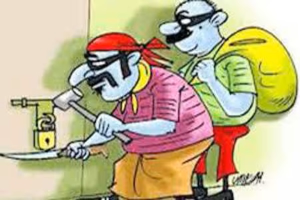 Jamshedpur : बिरसानगर में किराना दुकान से चोरी का खुलासा, दो आरोपी गिरफ्तार