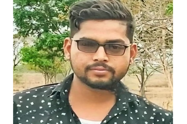 Jamshedpur : सरस्वती पूजा विसर्जन में हड़कंप, कुख्यात अपराधी दीपक तिवारी उर्फ काणा गिरफ्तार