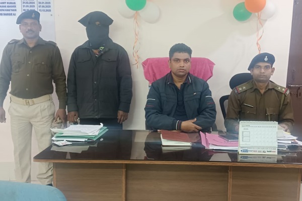 Jamshedpur : उलीडीह में नशा तस्करी पर पुलिस की बड़ी कार्रवाई, ब्राउन शुगर के साथ आरोपी गिरफ्तार