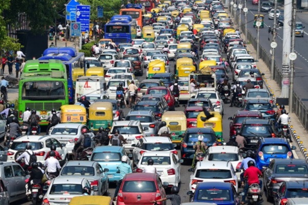 Bihar Samachar : बिहार में निजी वाहन को कॉमर्शियल बनाना हुआ आसान, परिवहन विभाग ने दी बड़ी राहत