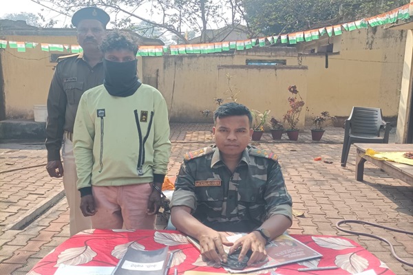 Gua : बड़ाजामदा में युवक की पत्थर से कूचकर हत्या, आरोपी गिरफ्तार