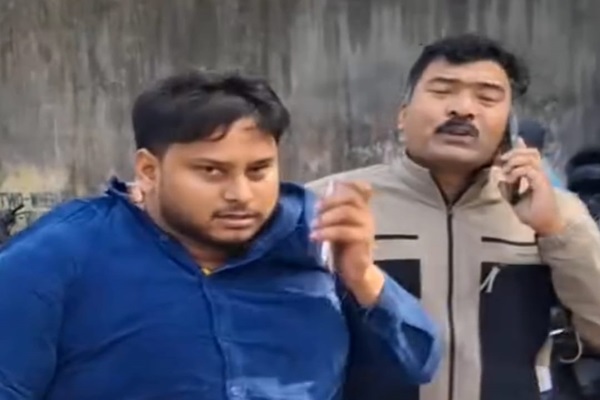 Jamshedpur : पोक्सो केस में फरार अभियुक्त मोहित कुमार सिंह गिरफ्तार