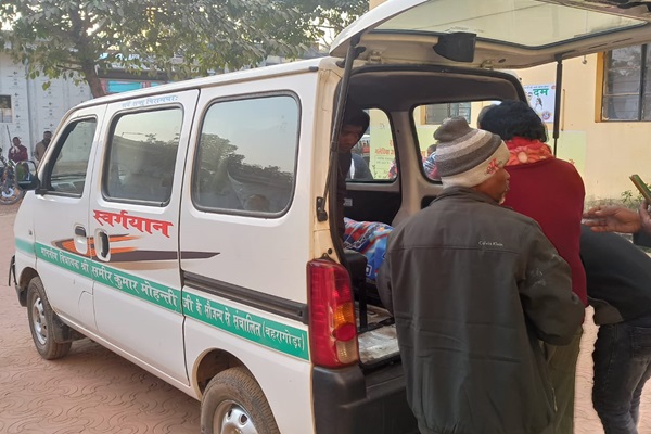 Baharagoda : बहरागोड़ा CHC में प्रसूता की मौत, परिजनों ने सरकारी स्वास्थ्य व्यवस्था पर उठाए सवाल