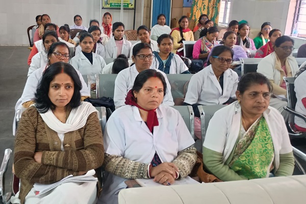 Chaibasa : चाईबासा के सहायक श्रमायुक्त सर्वेश कुमार का तबादला, मजदूर संगठनों में निराशा