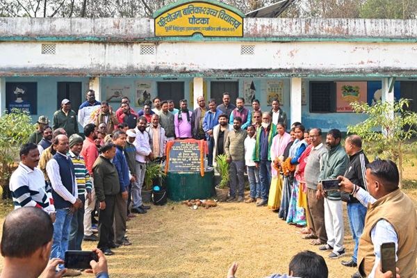 Potka : पोटका में बालिका शिक्षा को नई मजबूती, 51 लाख से चार कक्षों का निर्माण शुरू