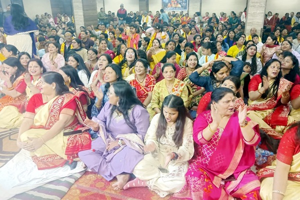 Jamshedpur : साकची अग्रसेन भवन में श्याम प्रेमियों ने सांवरिया संग मनाया नव वर्ष 2026