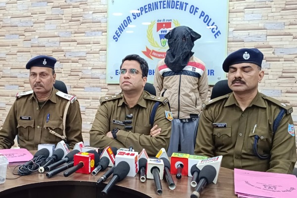 Jamshedpur : वाहन चेकिंग के दौरान हथियार सहित एक गिरफ्तार, जेल भेजा गया