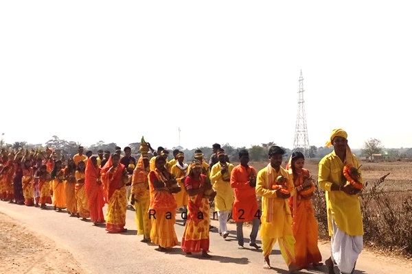 Baharagoda : आस्था का सैलाब : बाबा धूलेश्वर शिव मंदिर में कलश स्थापना के साथ दो दिवसीय महायज्ञ का शुभारंभ