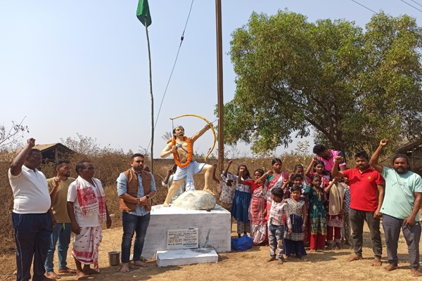 Baharagoda : ‘बाबा तिलका मांझी’ के जयघोष से गूंजा झरिया मोड़, श्रद्धा और उत्साह से मनी 276वीं जयंती